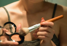 How should tanning powders be applied? – Beauty tips How should tanning powders be applied- Beauty tips.