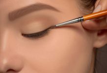 How to apply eyeliner and make the stripe correctly – Types and differences How to apply eyeliner and make the stripe correctly - Types and differences