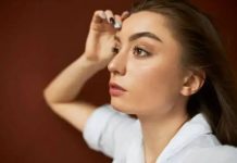 How to lighten your eyebrows with hydrogen peroxide so that they don’t get oranges How to lighten your eyebrows with hydrogen peroxide so that they don't get oranges